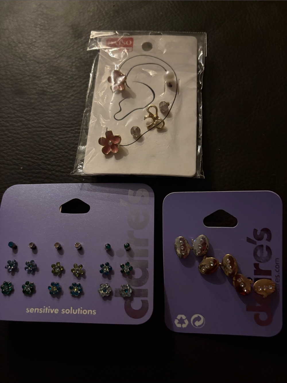 Claire's Floral Ear Cuff & Mixed Flower Stud Pack - Pink, Gold, Blue, Green